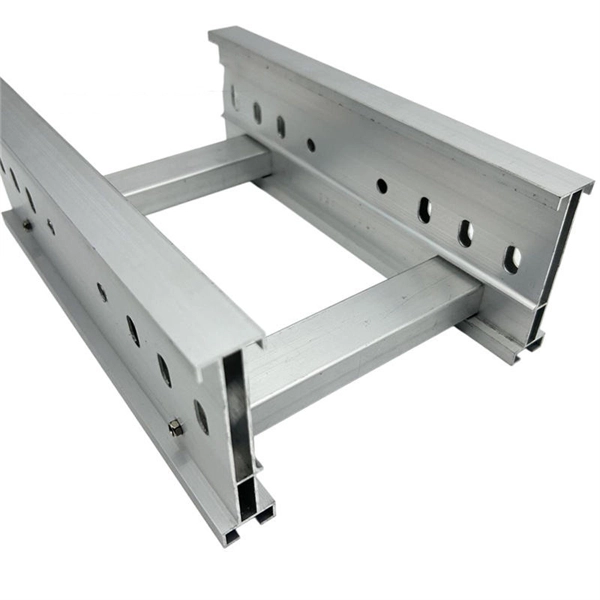 Grounding of the incoming line terminal of the distribution cabinet